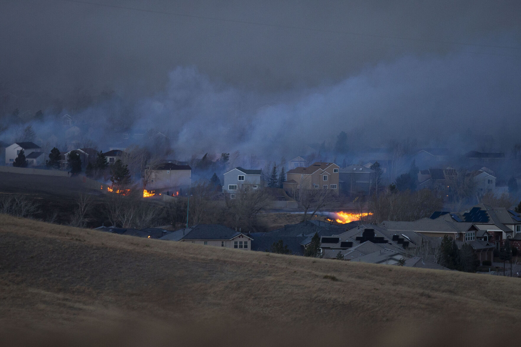 123121-news-SuperiorFire09.JPG